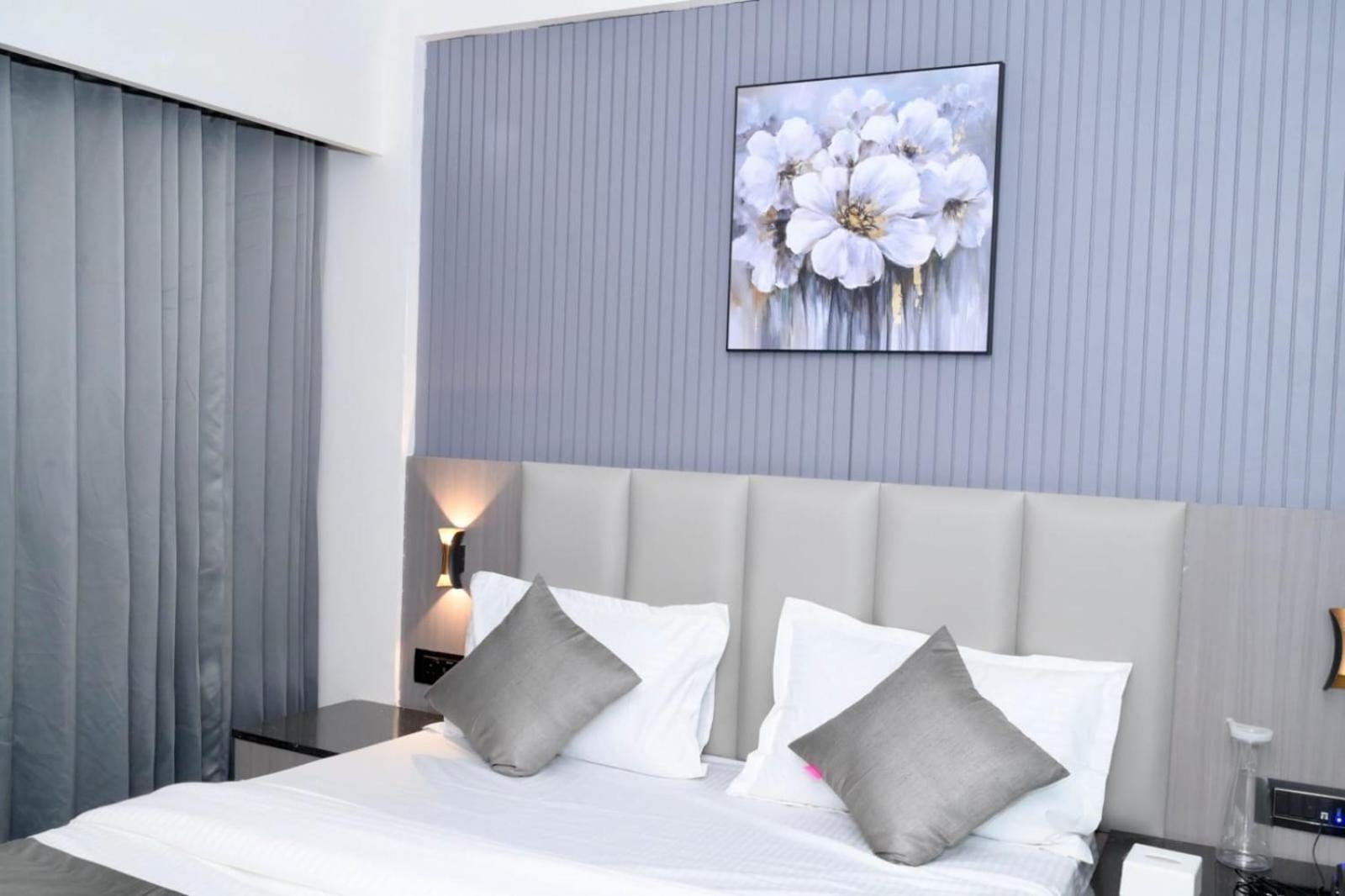 Hotel Dream Αχμπανταμπάντ Εξωτερικό φωτογραφία
